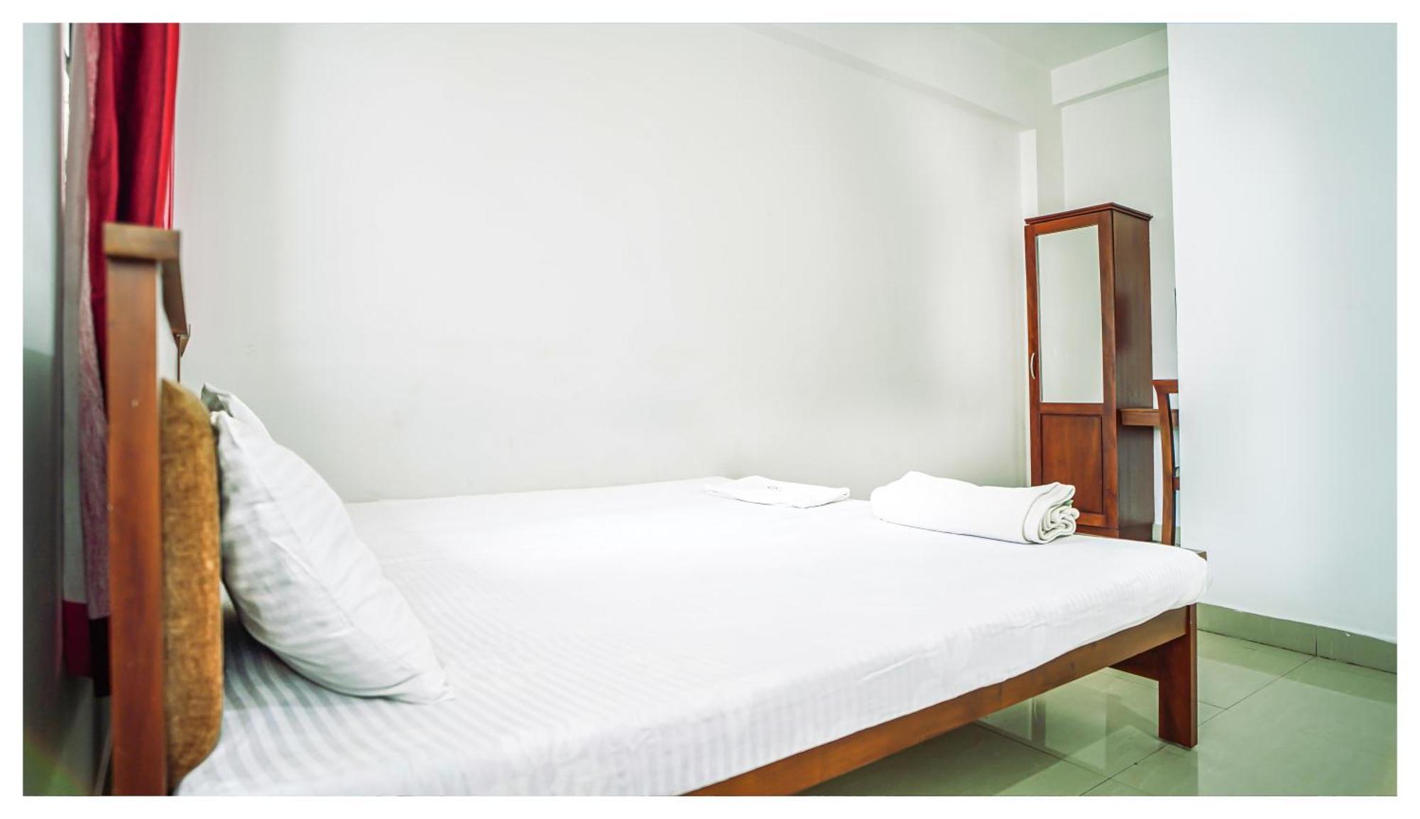Kay Kay Residency Villa Kochi Exterior photo